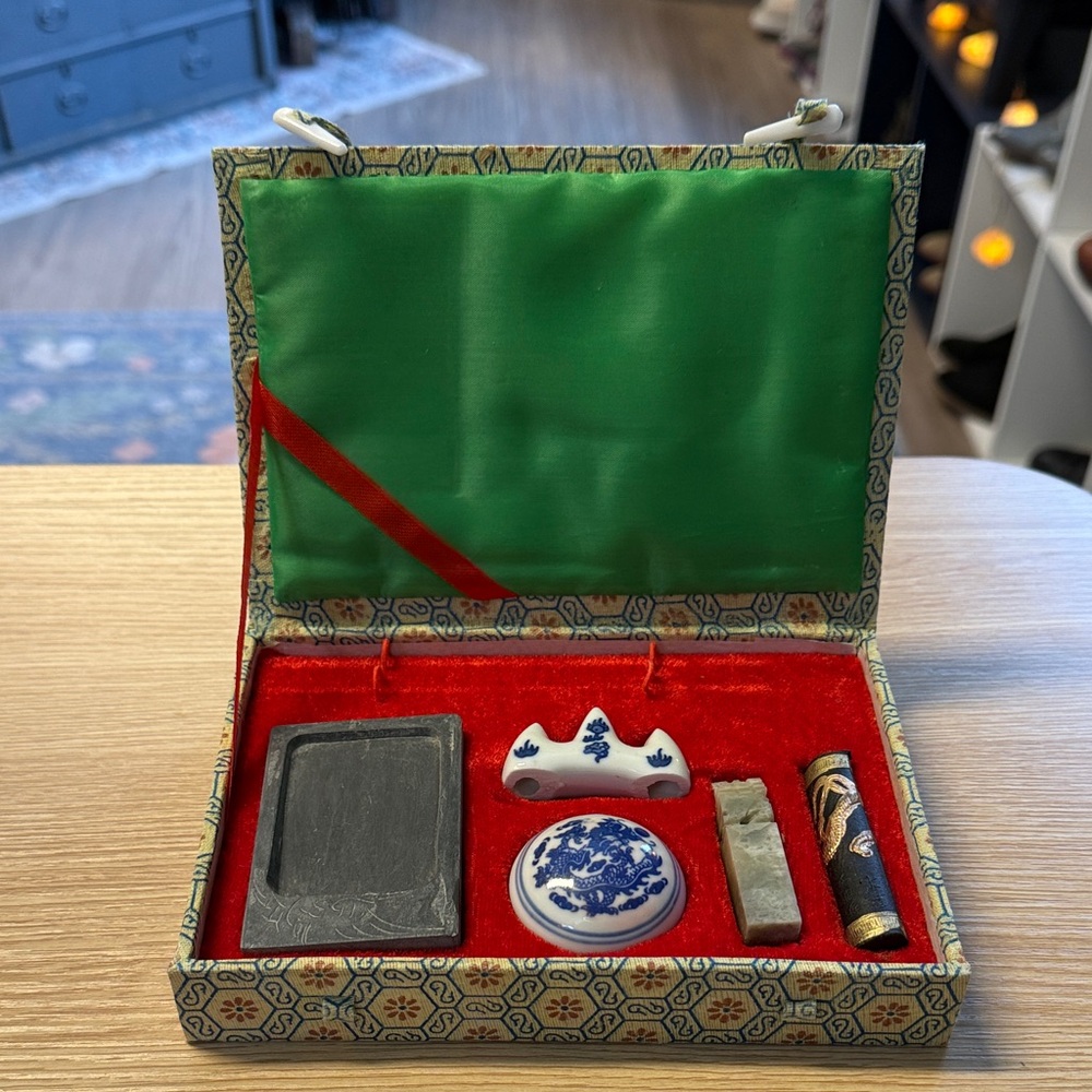 Elegant Calligraphy Set